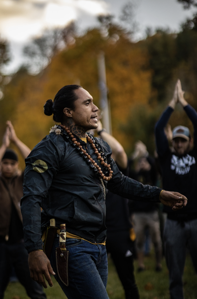 Kale Ka'alekahi leading a circle